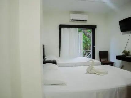 Hotel Marina Roatan ภายนอก รูปภาพ